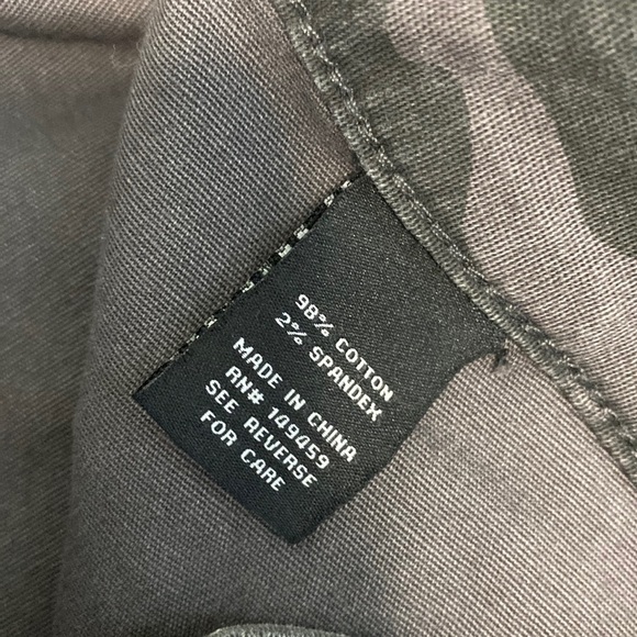 Prosperity Denim Black Gray Camo Print Jogger Jeans XS - Picture 5 of 10